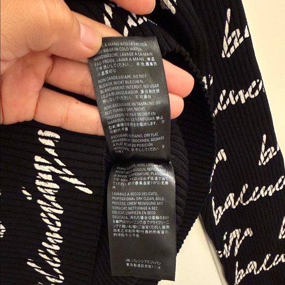 Balenciaga Black and White Script Knit - Picture 9 of 10